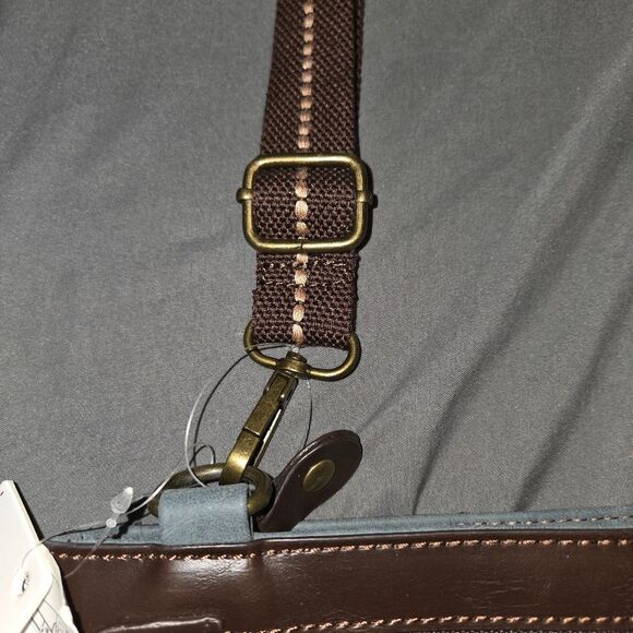 Chala Nwt Gemini Gray Crossbody Bag Purse With Fox Keychain - Picture 10 of 15